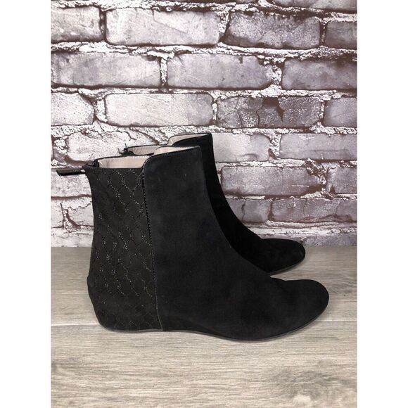 Aquatalia Black Suede Leather Wedge Back Zipper Booties Women’s Sz 8M US/38.5EU - Picture 3 of 16